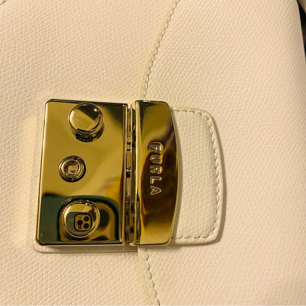 Furla Metropolis White Leather Mini Saddle Handbag/Purse. - Picture 4 of 12